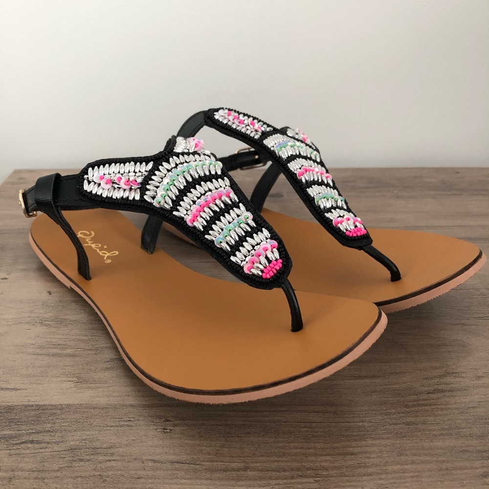 Qupid Kenmore Black Sandals with Bead Design